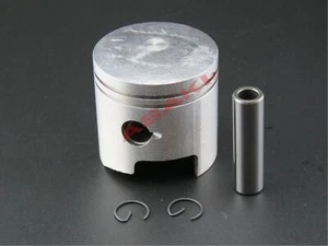 For SUZUKI Outboard DT9.9 DT15 Piston Kit 0.25 12110-93120 + Piston Ring 1.5 mm - Picture 1 of 8