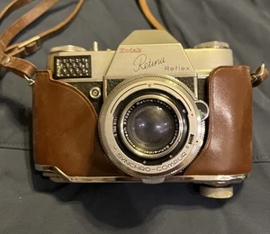 VTG 1960 Kodak Retina Reflex Camera w/Leather Case & 50mm Schneider-Kreuznach - Picture 1 of 22