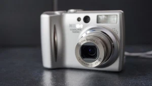Nikon Coolpix 5200 5.1MP Digital Camera - Silver - Picture 1 of 10