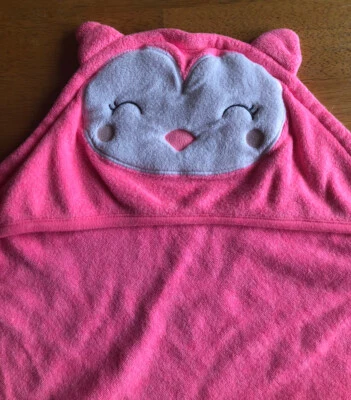 Toalla de baño Carter’s Just One You Hot Pink Owl Bird Terry con capucha para bebé niña Foto 1 de 4