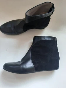 Aquatalia Demi Wedge Black Suede & Leather Ankle Boots Womens Sz 7 - Picture 1 of 9