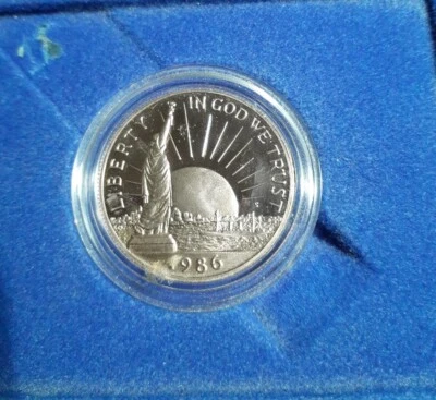 1986  Statue of Liberty Commemorative Clad Half Dollar Sealed in Packaging - Image 1 of 3