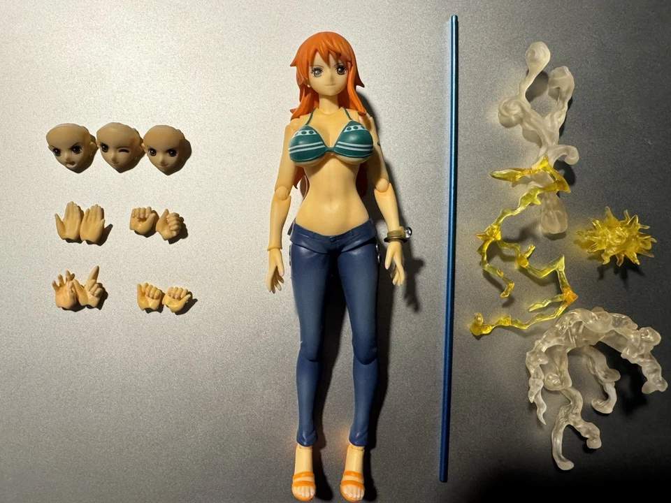 Boneco One Piece Megahouse Variable Action Heroes - Nami - Imagem 1 de 1