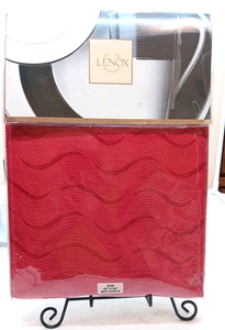 New Lenox Red tablecloth "Apropos Wave" Rectangle 60x84" NEW Fine Table Linens - Picture 1 of 8