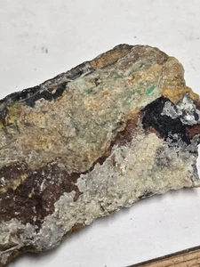 Atemberaubendes grünes Tsumebit Exemplar - Bild 1 von 2