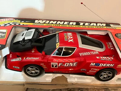 Funkferngesteuertes Auto - Bild 1 von 4