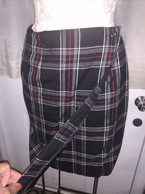 Minifalda Charter Club mezcla de lana negra envolvente a cuadros talla 6 Foto 1 de 4