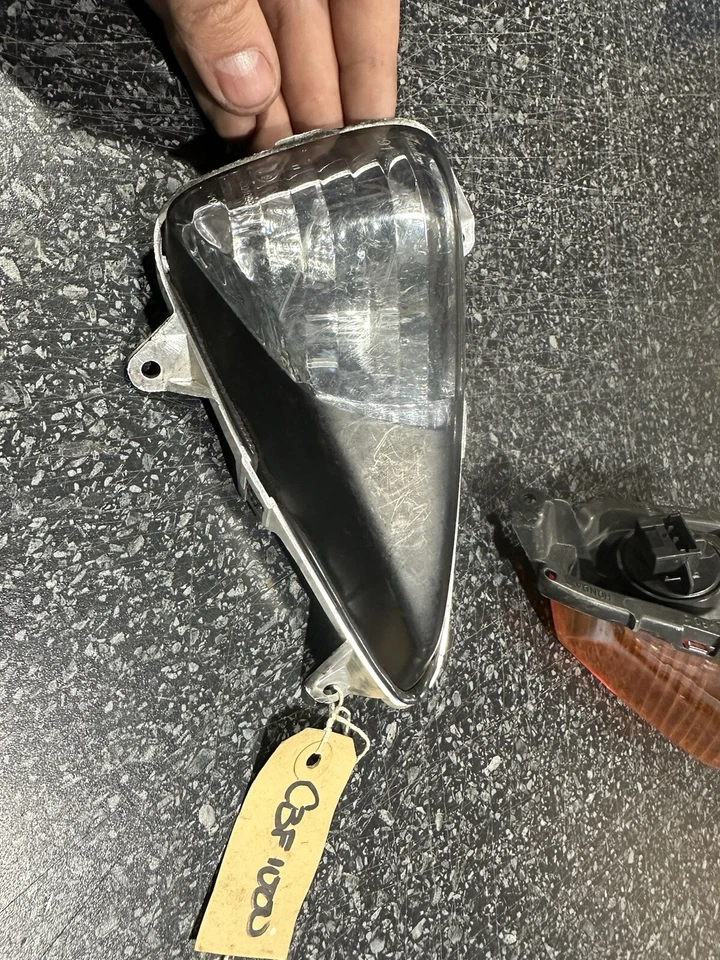 INDICADOR DELANTERO IZQUIERDO HONDA CBF 1000 ABS 2008 2006-2009 Foto 1 de 3