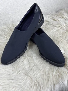 NWOT Donald Pliner Sport Women’s Shoes Size 9.5M Black Slip-On Comfort Flats - Picture 1 of 9