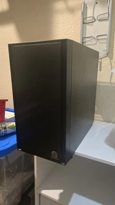 Estuche para computadora Thermaltake Versa H17 Micro ATX Mini Tower - negro Foto 1 de 3