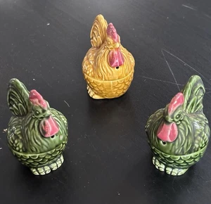 Vtg Rooster Chicken Salt and Pepper Shakers With egg Cups - Picture 1 of 4