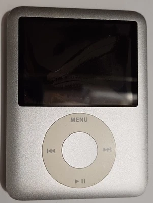 Ipod Nano 3 Apple Grigio con confezione originale e caricatore - Immagine 1 di 4