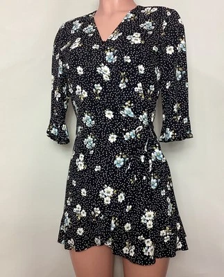 Mameluco corto Ann Taylor Loft blanco y negro lunares estampado floral 00 Foto 1 de 4