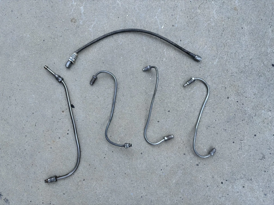 PIEZAS DETOMASO PANTERA 71-74: MISC. LÍNEAS DE FRENO Foto 1 de 1