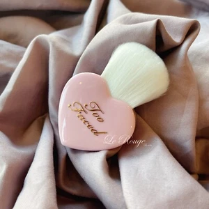 Too faced love flush funfetti blush brush - heart cute brush limited edition - Picture 1 of 2