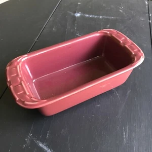 Longaberger Pottery Loaf Pan 8" Bread Dish Red Raspberry Woven Traditions Mini - Picture 1 of 4
