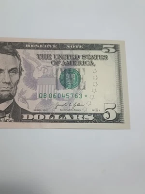 ⭐2021 $5 B NEW YORK BEP REPLACEMENT STAR NOTE CRISP UNC COND (QB06045763*)⭐ - Image 1 of 4