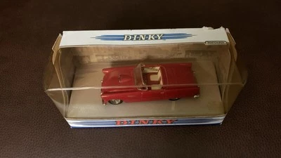 Ford Thunderbird 1955 Matchbox Dinky rojo convertible 1/43 Foto 1 de 3