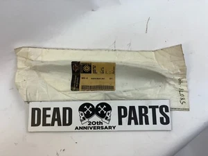 Harley 58078-49 Soporte Parabrisas Lado Derecho Ajuste Soporte Montaje - Imagen 1 de 3
