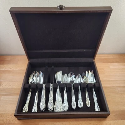 Juego de acero inoxidable Oneida Community Ballad Rose Country Lane patrón para 8 con caja de 40 piezas Foto 1 de 4