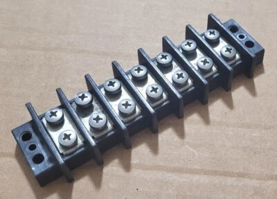 MAGNUM TB3 TERMINAL STRIP DUAL ROW HIGH BARRIER 7 POLE 6"X2-3/4"X3/4" BLACK - Image 1 of 4