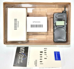 NEUF MOTOROLA MICROTAC M70A - TÉLÉPHONE PORTABLE EN BRIQUE VINTAGE RÉTRO - Photo 1 sur 10