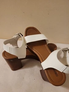 Forever 21 Women's  Ankle Strap  Sandals White Size US 8 UK 6 EU39 Shoe Slippers - Picture 1 of 12