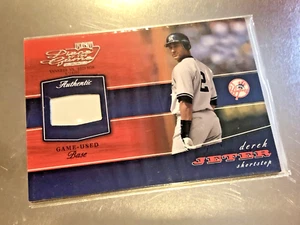 2002 Playoff Piece of the Game Materials /250 Derek Jeter #POG-19 HOF YANKEES - Picture 1 of 8