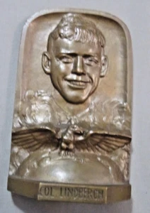 SUJETALIBRO DE BRONCE vintage (1) para el coronel Charles Lindbergh - vuelo de EE. UU. a París - Imagen 1 de 12
