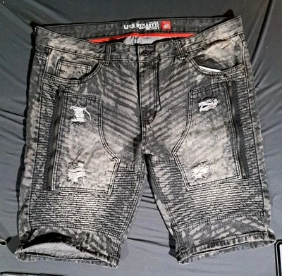 Lion Dynasty Streetwear Distressed Denim Jorts Paint Skater Rap Size 40 90s Y2k - Image 1 of 4