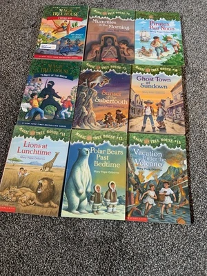 Lot of 18 Magic Tree House  Children’s Chapter Books by Mary Pope Osborne Foto 1 de 2