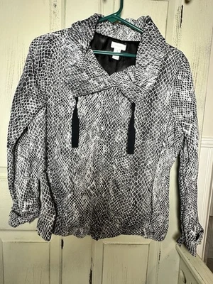 Chico’s Jacket Women Sz 1 Gray Black White Animal Snake Skin Classic Windbreaker - Image 1 of 4