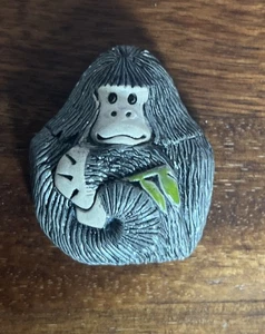 J.J Madison Irvine handgefertigt in Uruguay Ape Mini Kühlschrankmagnet 2,5 x 2 - Bild 1 von 2
