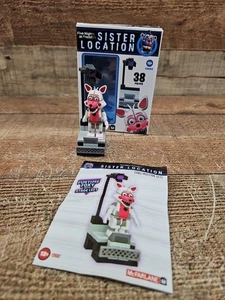 Five Nights At Freddy's Sister Location Funtime Foxy con escenario izquierdo McFarlane - Imagen 1 de 7