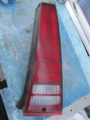 Lámpara trasera derecha Mercury Sable 1986 a 1991 Taurus 1984 a 1988 Station Wagons Foto 1 de 4