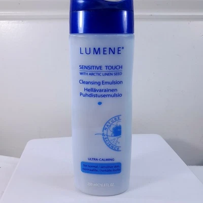 Emulsión limpiadora LUMENE tacto sensible con semilla de lino ártico 6,8 fl oz abierta Foto 1 de 3