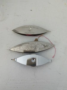 3 Vintage  DETACH-A-SPOOL Tatting Shuttles w/ Removable Bobbin M51 - Picture 1 of 6