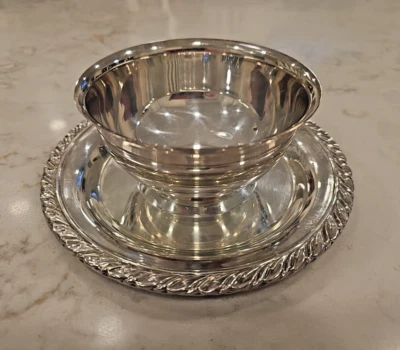 Vintage Oneida Silverplate Sauce Dish Attached Underplate 7" - Image 1 of 4