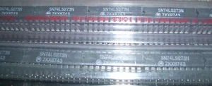 NUOVO tubo 18 x SN74LS273N chip IC DIL 20 Motorola OCTAL D-TYPE FLIP FLOP anni 80 - Foto 1 di 2