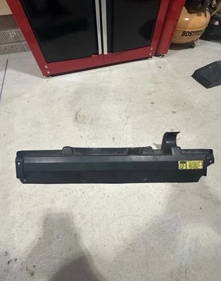 GM 14074738 USADO RADIADOR PLACA SUPERIOR CAMARO 85-92 FIREBIRD VENTILADOR REFRIGERACIÓN TPI Foto 1 de 4