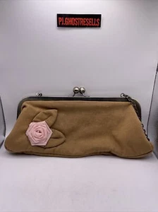 AMERICAN EAGLE OUTFITTERS - TAN BROWN CLUTCH PURSE HANDBAG FLOWER - Picture 1 of 8