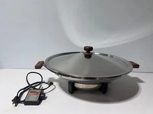 Vintage Discovery Wok By West Bend, Distinctive Styling Stainless Steel XLNT EUC - Picture 1 of 6