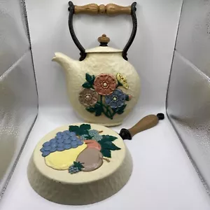 Vintage Home Interior Kitchen Wall Plaques Wall Decor Cottagecore Pan & Kettle - Picture 1 of 11