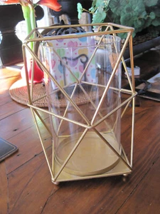 MODERN 3 WICK CANDLE HOLDER GOLD METAL GEOMETRIC DESIGN GLASS INSERT BALL FEET - Picture 1 of 9
