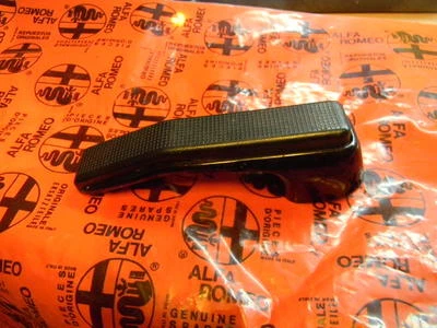 Maçaneta interna preta Alfa Romeo Spider  - Imagem 1 de 3