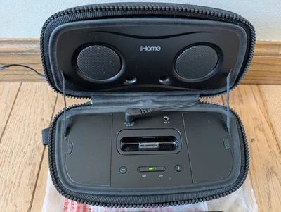Base de altavoz estéreo portátil iHome iH29 para iPod Foto 1 de 4
