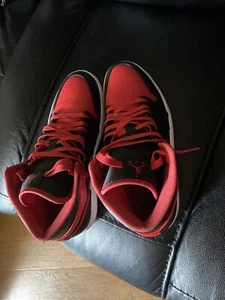 Size 10 - Jordan 1 Mid Banned 2020 - Picture 1 of 2