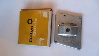 1970 Pontiac Bonneville Executive Catalina LH Rear Marker Lamp Housing 5962719 - Image 1 of 4