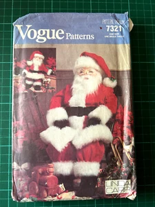 Large & Small Santa Dolls Sewing Pattern VOGUE 7321 - UNCUT - Linda Carr - Xmas - Picture 1 of 2