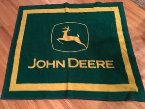 John Deere Fleece Throw Biederlack Blanket USA Approx 55”x 49” Big Deer Acrylic - Picture 1 of 5